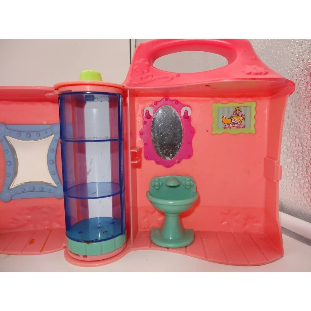 Littlest Pet Shop Doggie Diner Playset LPS Teeniest Hamster Hideawa Beauty Salon